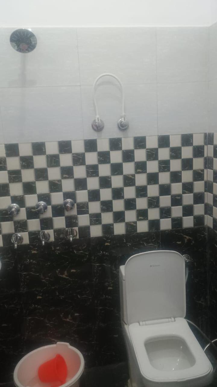 Mansarovar Guest House Naimisharanya Exterior foto